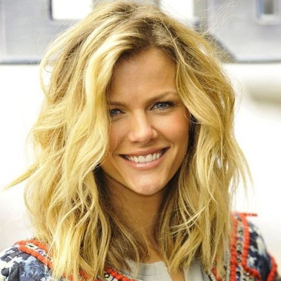 6 Secrets to the Best Haircut for Beach Waves and Wavy Lobs -  