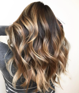 High-Contrast Warm Balayage-img