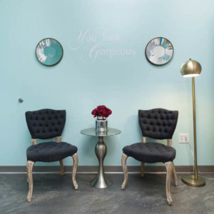 QUIZ: What's Your Salon Décor Style?-img