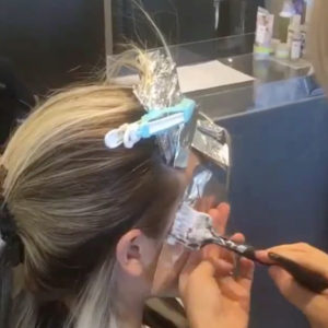 Quickie: Face-Framing Burst of Blonde-img