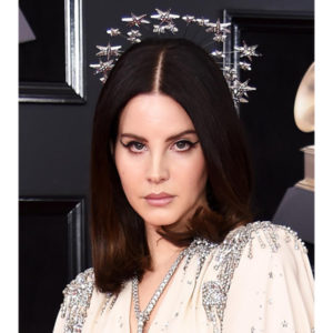 Lana Del Rey's Sleek & Starry Style-img