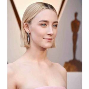 2018 Oscars: Saoirse Ronan Rocked This '90s-Inspired Blunt Bob-img