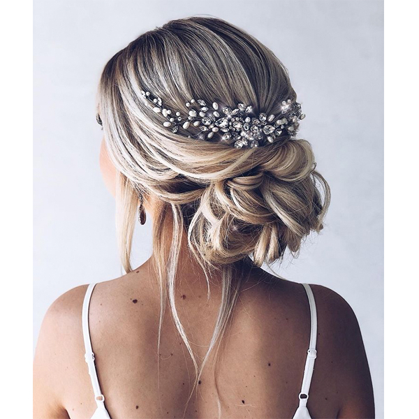 5 Photography Tips That'll Elevate Your Bridal Styles behindthechair.com