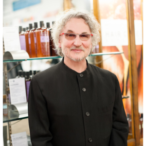 Horst M. Rechelbacher Foundation Announces New Scholarships With Beauty Changes Lives