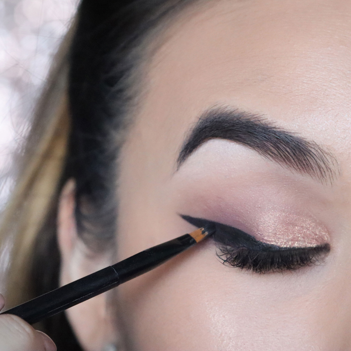 NovaLash winged eyeliner tutorial how to