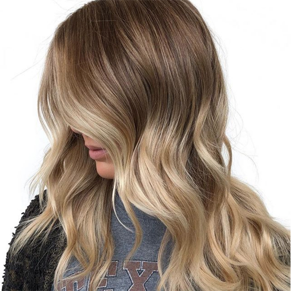 Liz Haven O'Neill @lizhaven Reverse Balayage Everything You Need To Know About This Blonding Technique Strandlights Handpainted Balayage Formulas Video How To