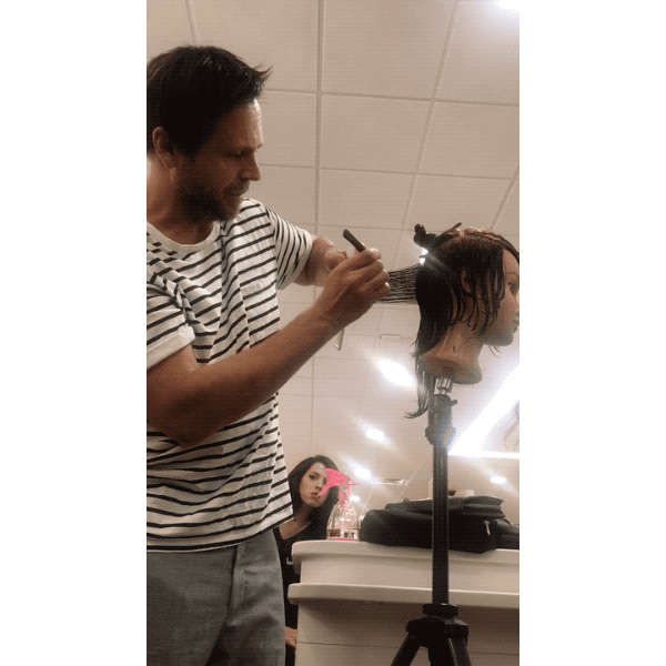 Ulta Beauty Pro Team Carmody Homan @carmodyhoman 3 Techniques For Medium Length Haircuts Haircutting Cuts Cutting Midlength Removing Weight Building Graduation Side Swept Fringe