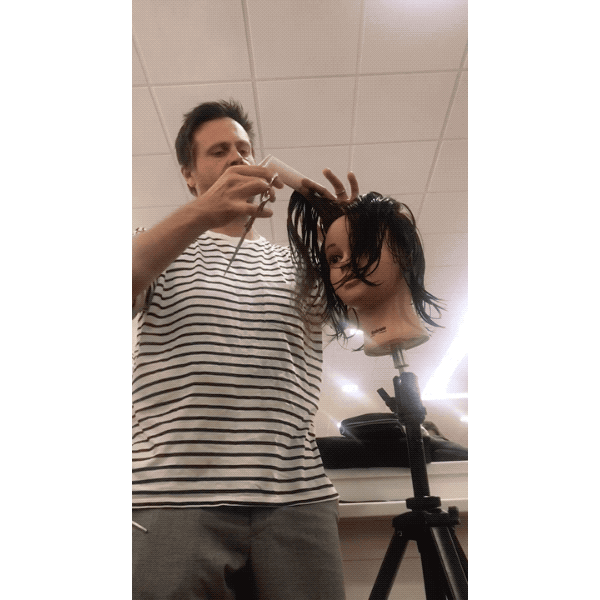 Ulta Beauty Pro Team Carmody Homan @carmodyhoman 3 Techniques For Medium Length Haircuts Haircutting Cuts Cutting Midlength Removing Weight Building Graduation Side Swept Fringe