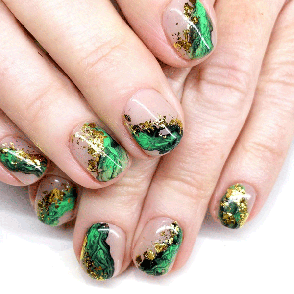 nailthoughts-gold-green-nails