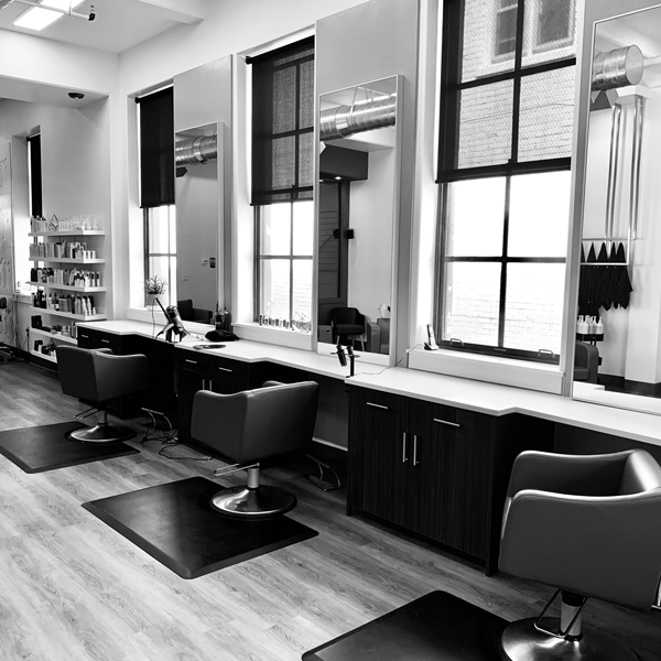 greyscale-empty-salon