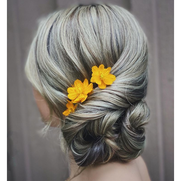 Quick and Easy Updo and Upstyling Tips and Tutorials From @annette_updo_artist. A popular bridal stylist and BTC Team Member.