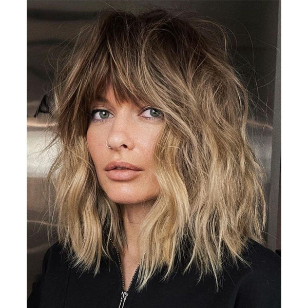 fall 2021 hair color trends rooty warm balayage blonde