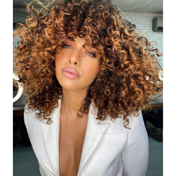 fall 2021 hair color trends golden warm balayage bronze hair