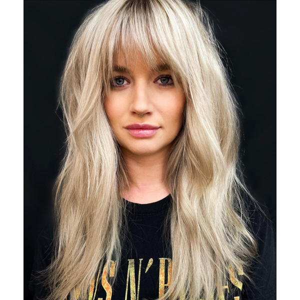 winter 2021 hair color trends natural golden rooty blonde