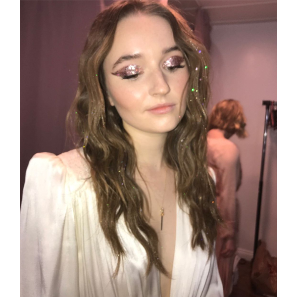 2022 hair styling trends to know tinsel hair shimmery kaitlyn dever