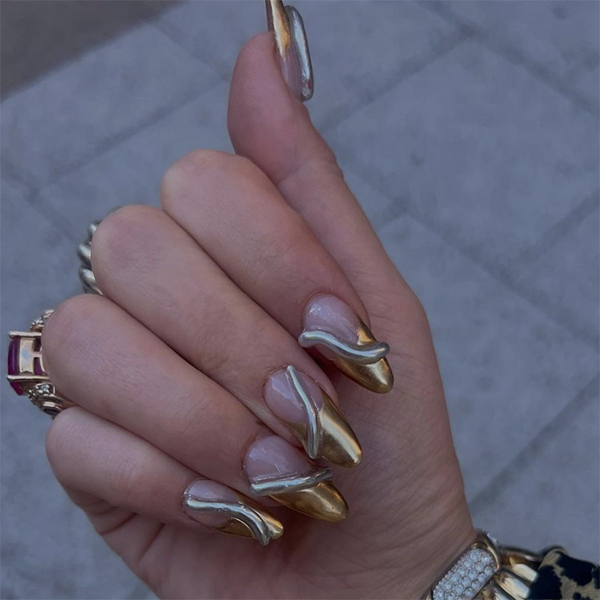 2023-nail-trends-metallic-nailsby.elg:abby.silverman