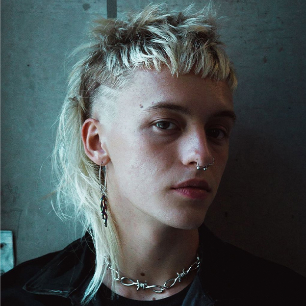 textured-mullet-with-fringe