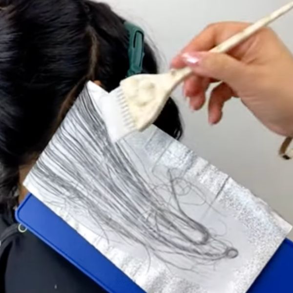 How to do a Balayage with Foils! Easy Foilayage Hair Technique. - Mirella  Manelli Education