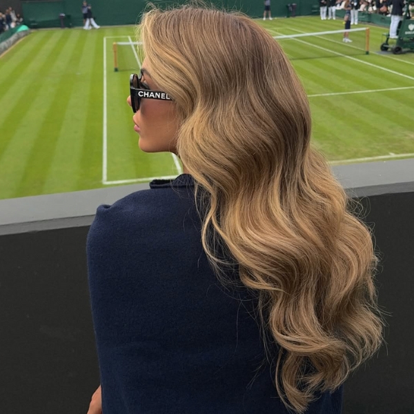 Dark Blonde Hair Gallery: 40 Inspo Photos