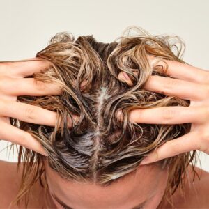 4 Common Hair Thinning Myths, Debunked by the Pros