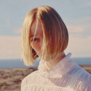 How Anh Co Tran Preps For His Iconic Dry-Cut Bobs