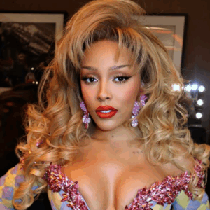 The Best Celebrity Hairstyles at the 2025 VMAs-img