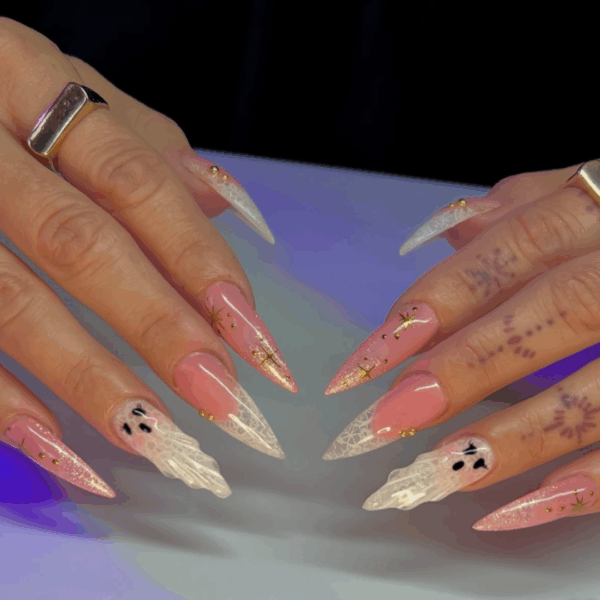 @courtneycantwell_nails