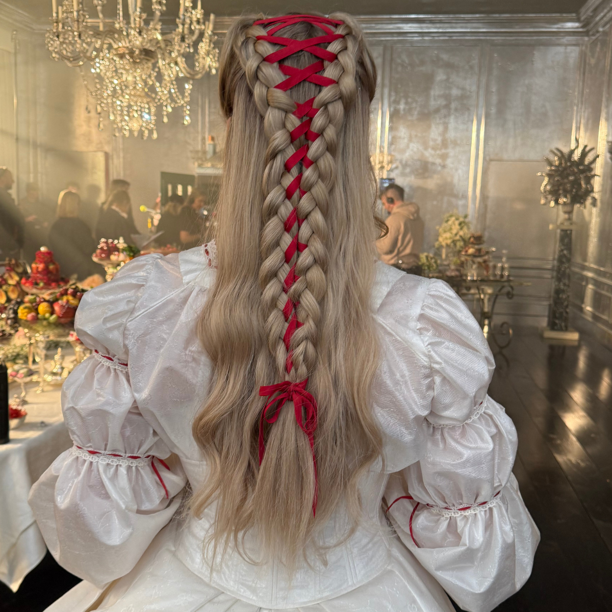 How Margot Robbie’s Wuthering Heights Hair Was Built: Corset Braids and ...