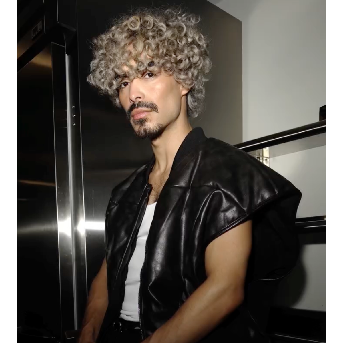 men's Pearl blonde hair platinum card final look
