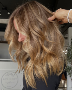 6 Brown Butter Blonde Hair Color Formulas to Try Right Now-img