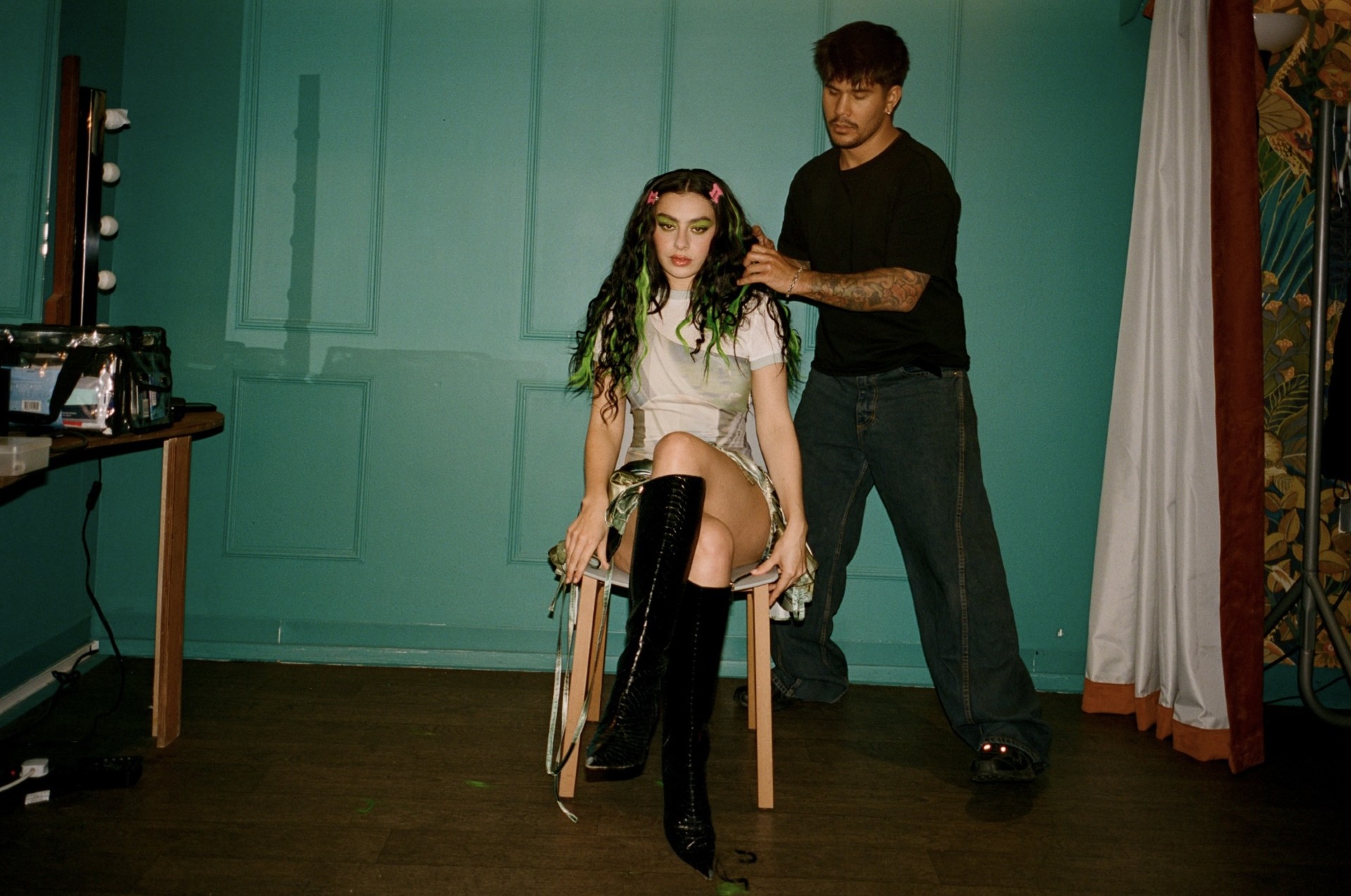 charli xcx the moment beauty looks